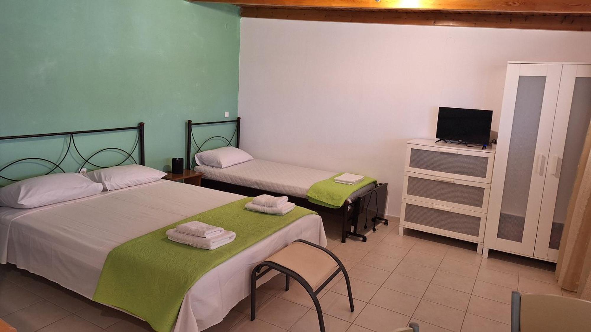 Holiday home Info στούντιο